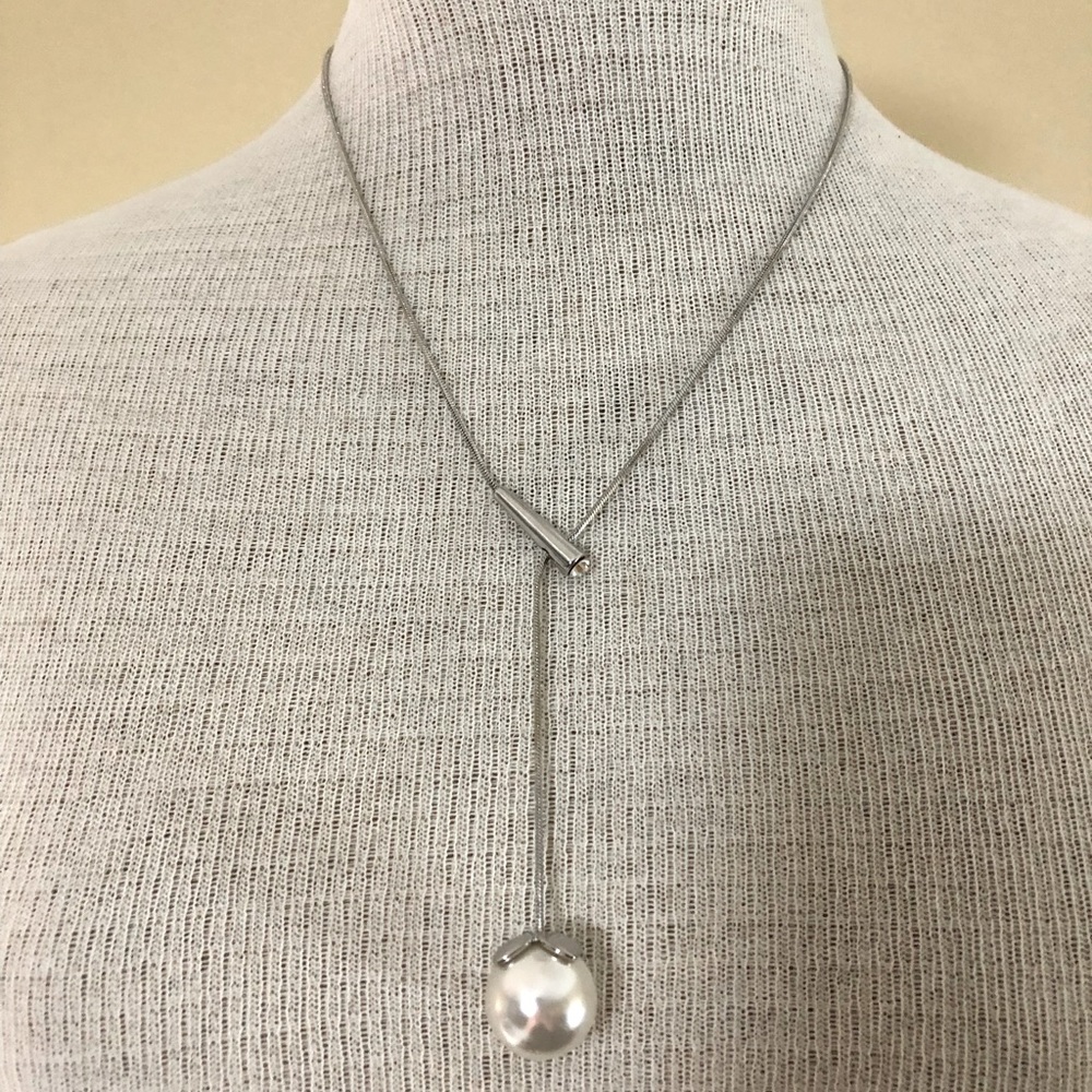 Vintage Silver and Simulated Pearl lariat Necklace